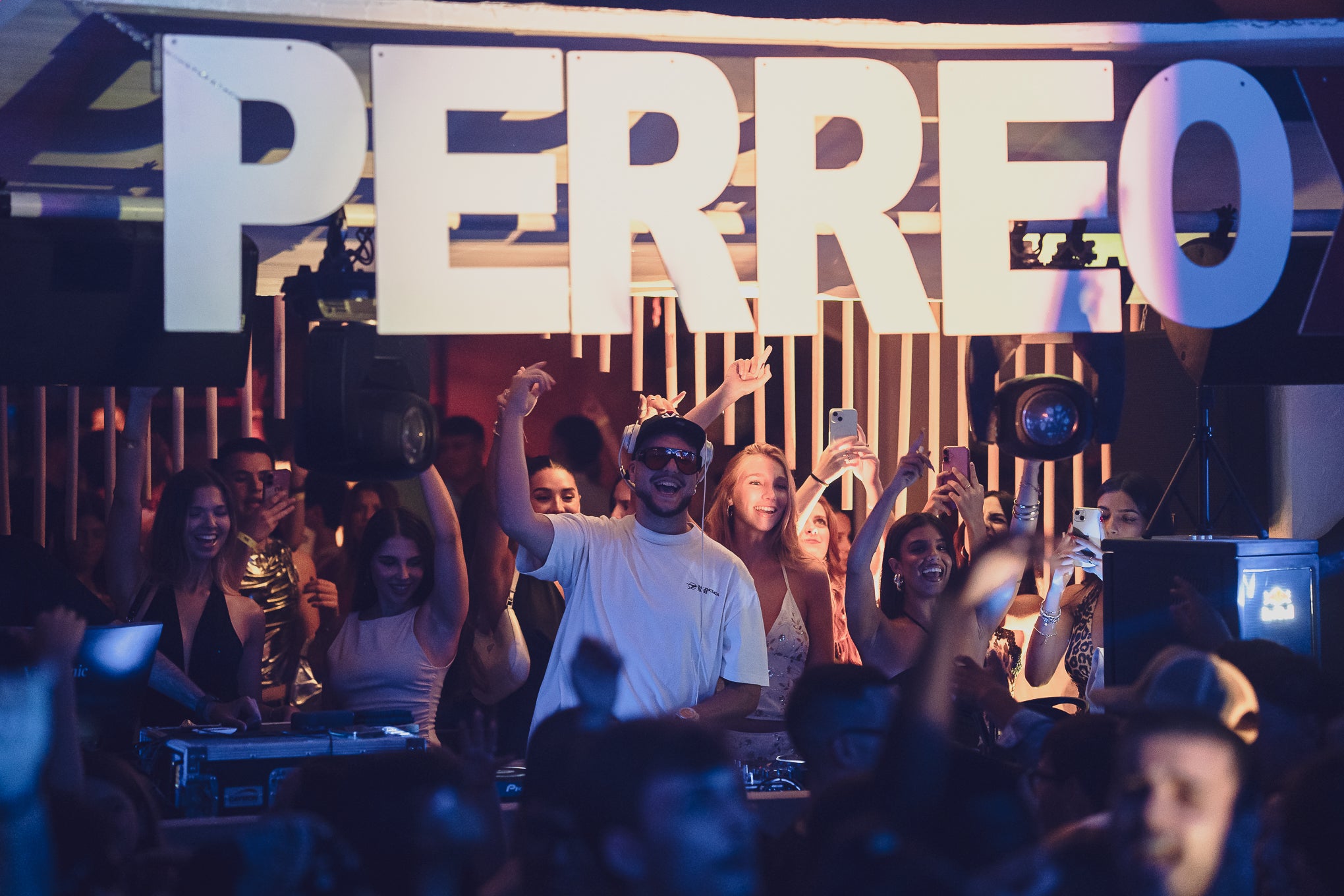 Cargar video: VLOG MILAN DJ